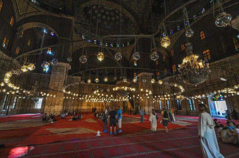 Ottoman hierarchy of domes and interior of the Mosque of Muhammad Ali