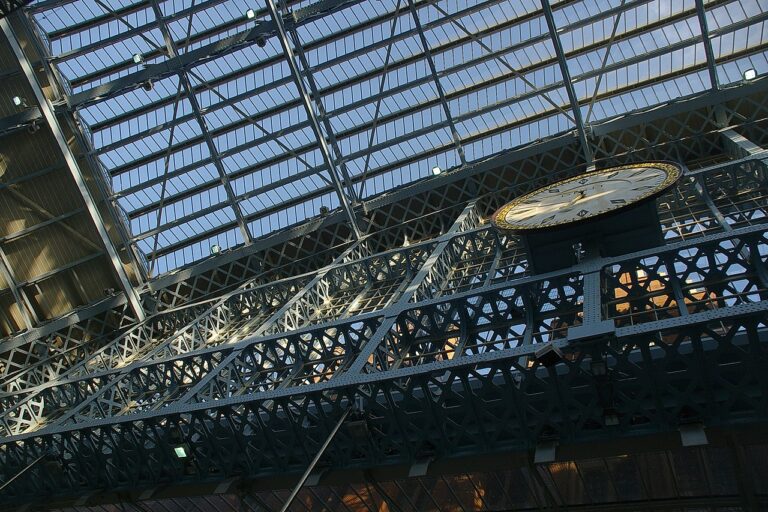 St Pancras railway station MMB