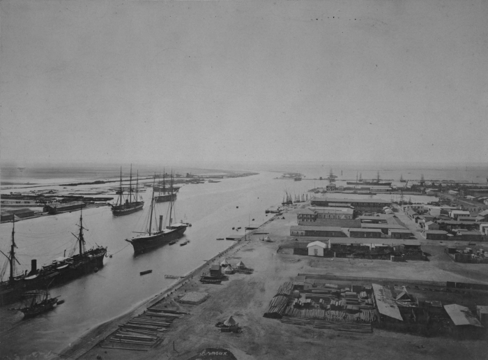 Zicht op het Suez kanaal