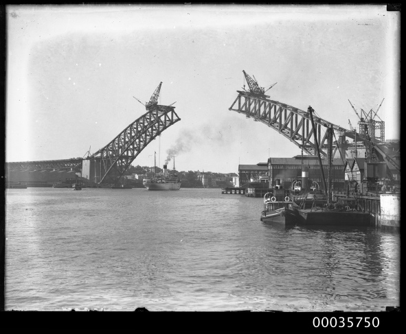 Sydney Harbour Bridge under construction
