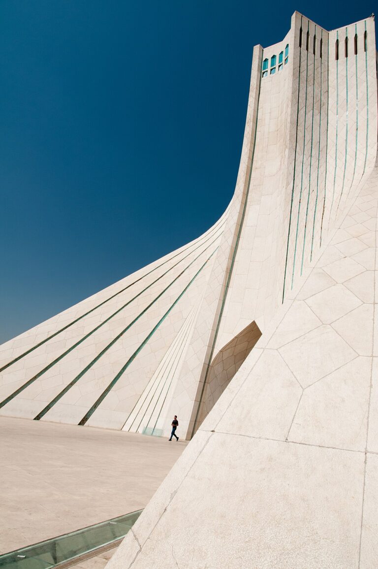 09 26 Iran, Tehran, Azadi Tower