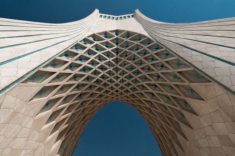 09 26 Iran, Tehran, Azadi Tower
