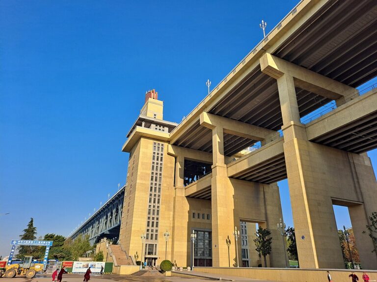 Nanjing Yangtze River Bridge