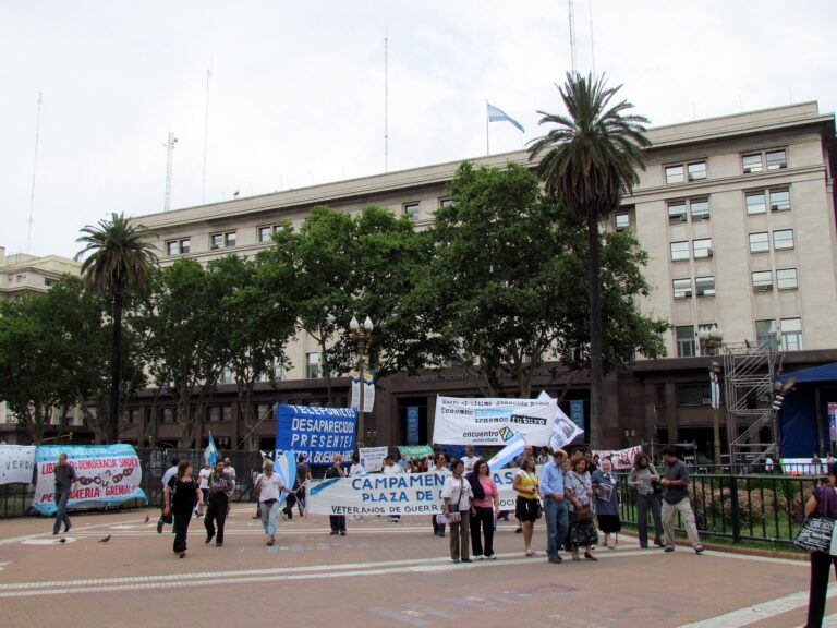 Demonstrators in Plaza de Mayo