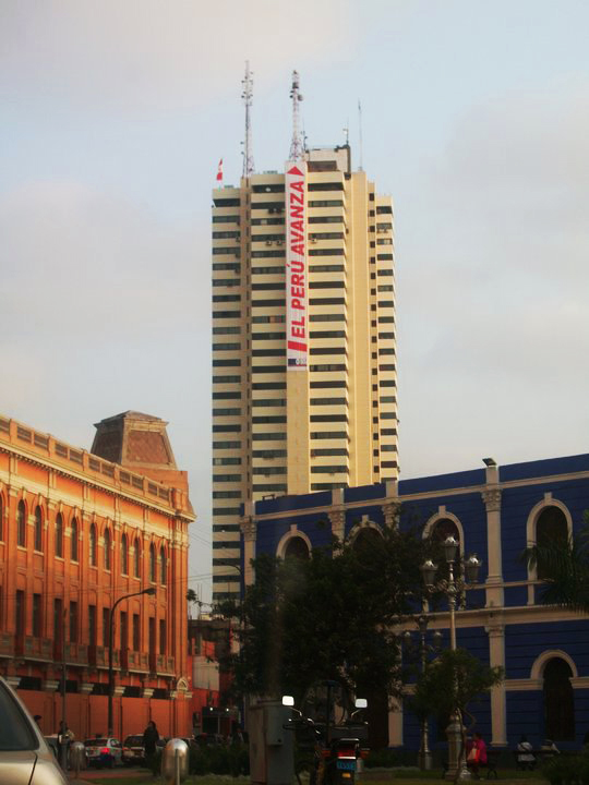 Centro Cívico tower in Lima