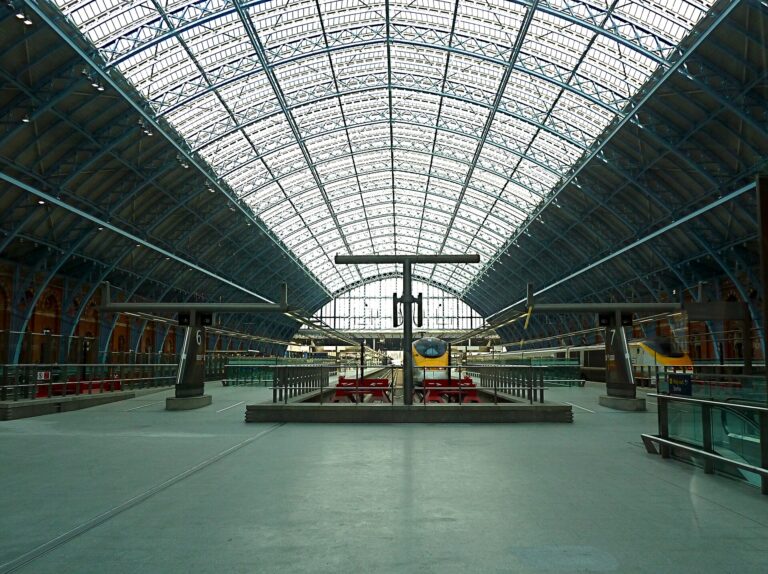 St Pancras concourse and platforms