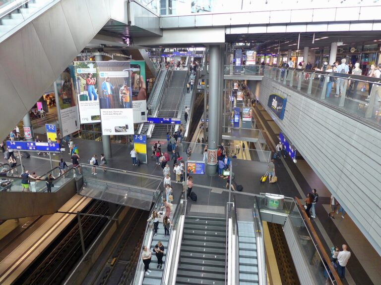 Berlin Hauptbahnhof interior