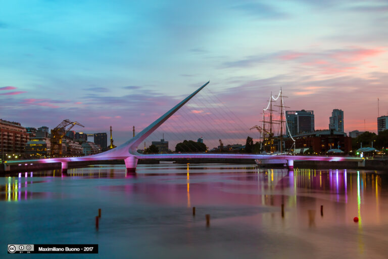 Puente de la Mujer in Puerto Madero