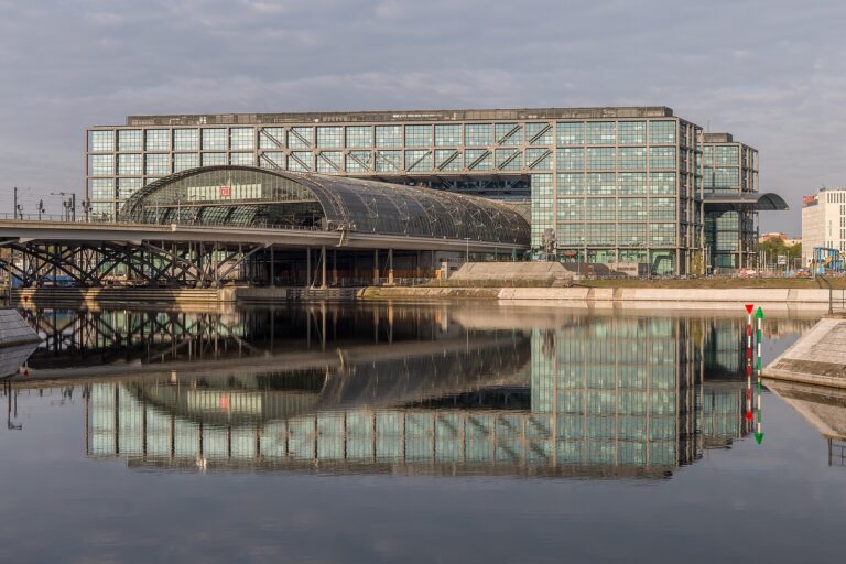 Berlin Hauptbahnhof over the Spree