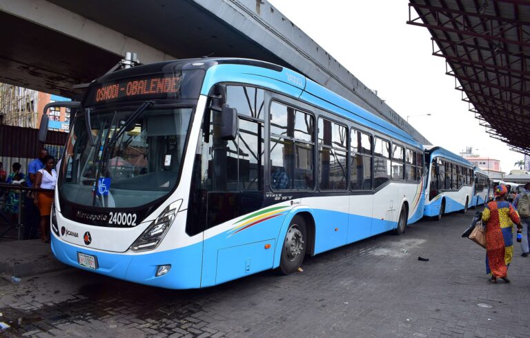 Lagos BRT bus at Obalende station