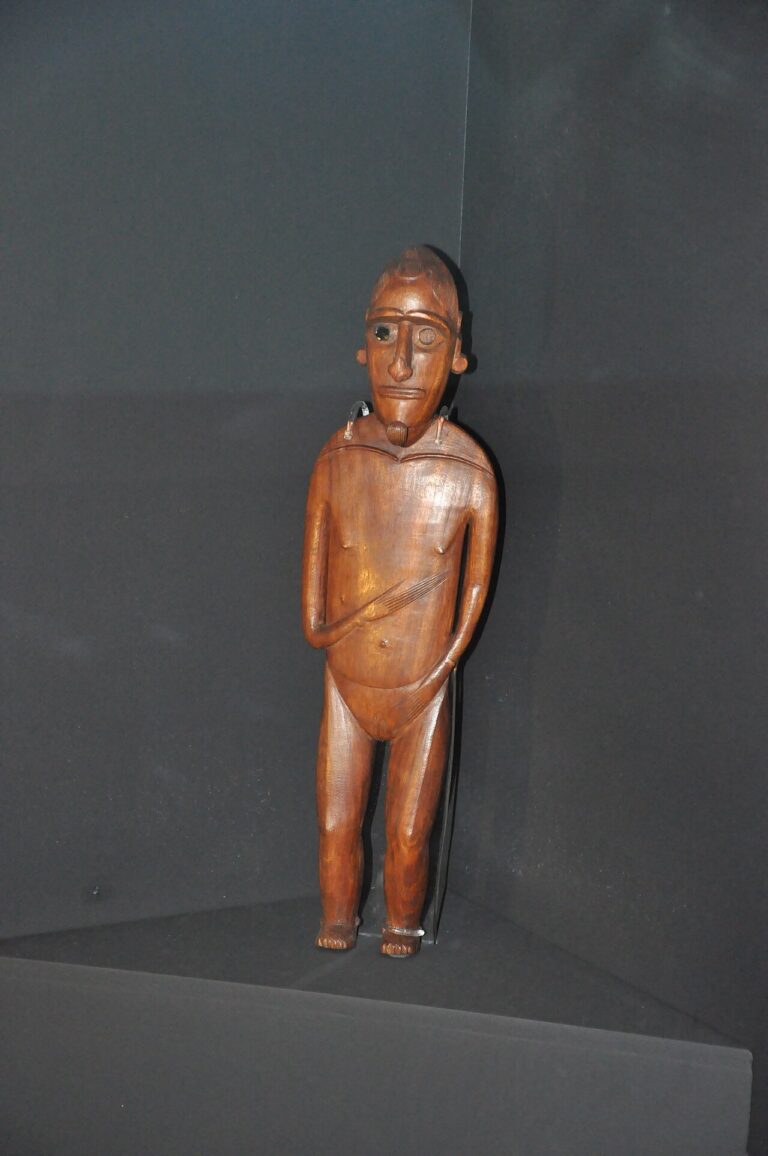 Moai de madera Rapa Nui