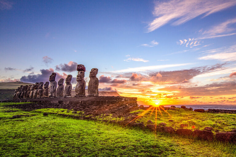 Sunrise at Ahu Tongariki