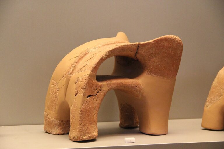 Ancient Greece Early Bronze Age Pottery