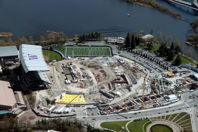 Husky Stadium stadium image