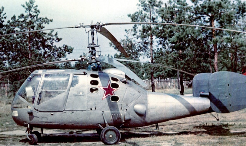 Kamov Ka-15 helicopter front quarter view