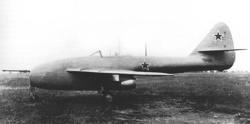 Lavochkin La-160 prototype ground view