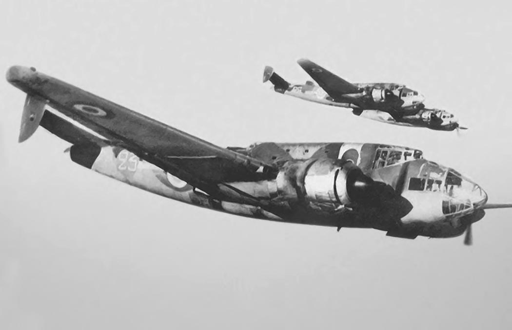 Two LeO 451 twin-engine bombers flying together