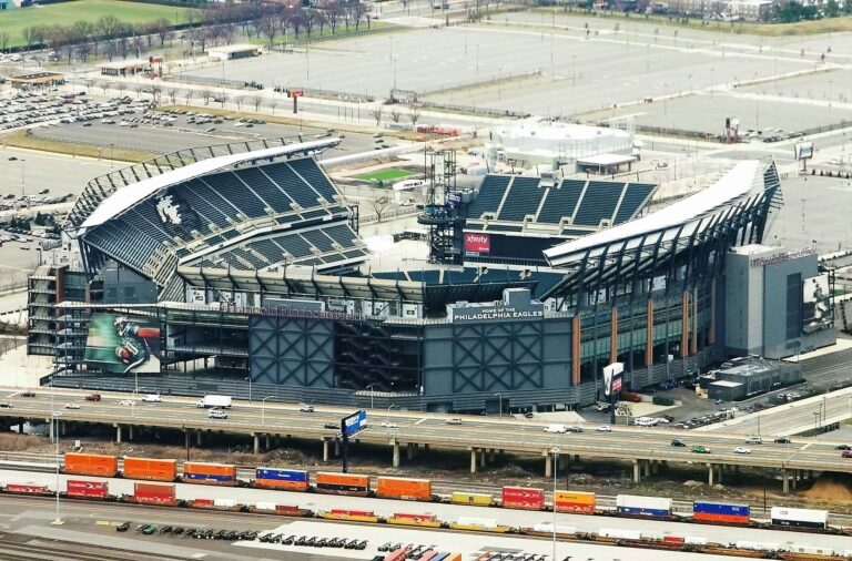 Lincoln Financial Field image 3