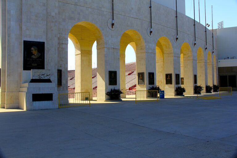 Los Angeles Memorial Coliseum image 4