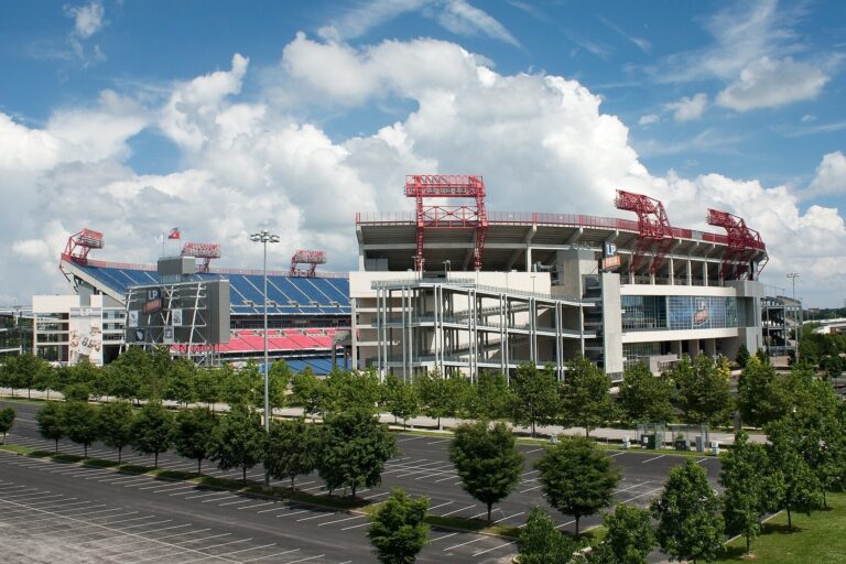 LP Field image 4
