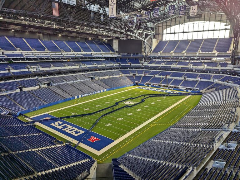 Lucas Oil Stadium image 4