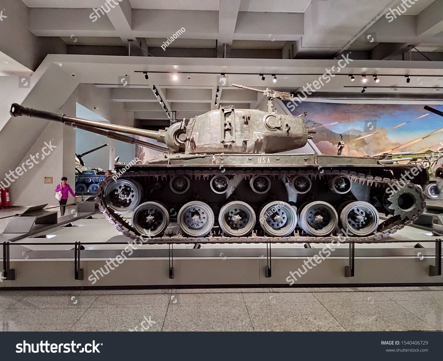 M26 Pershing military land vehicle image 1