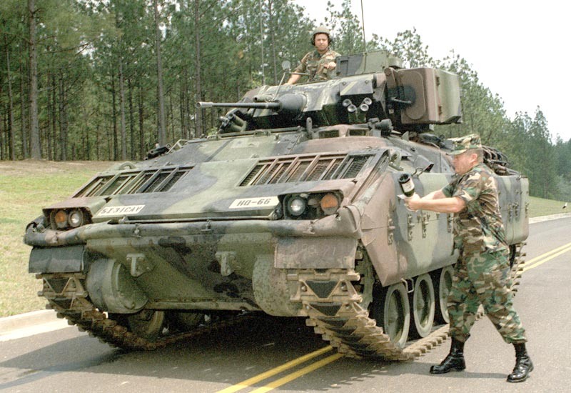 M3 Bradley military land vehicle image 1