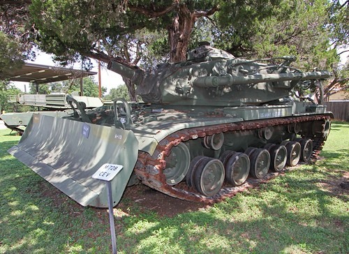 M728 Combat Engineer Vehicle military land vehicle image 1