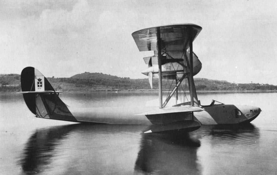 Macchi M.41 flying boat side view on water
