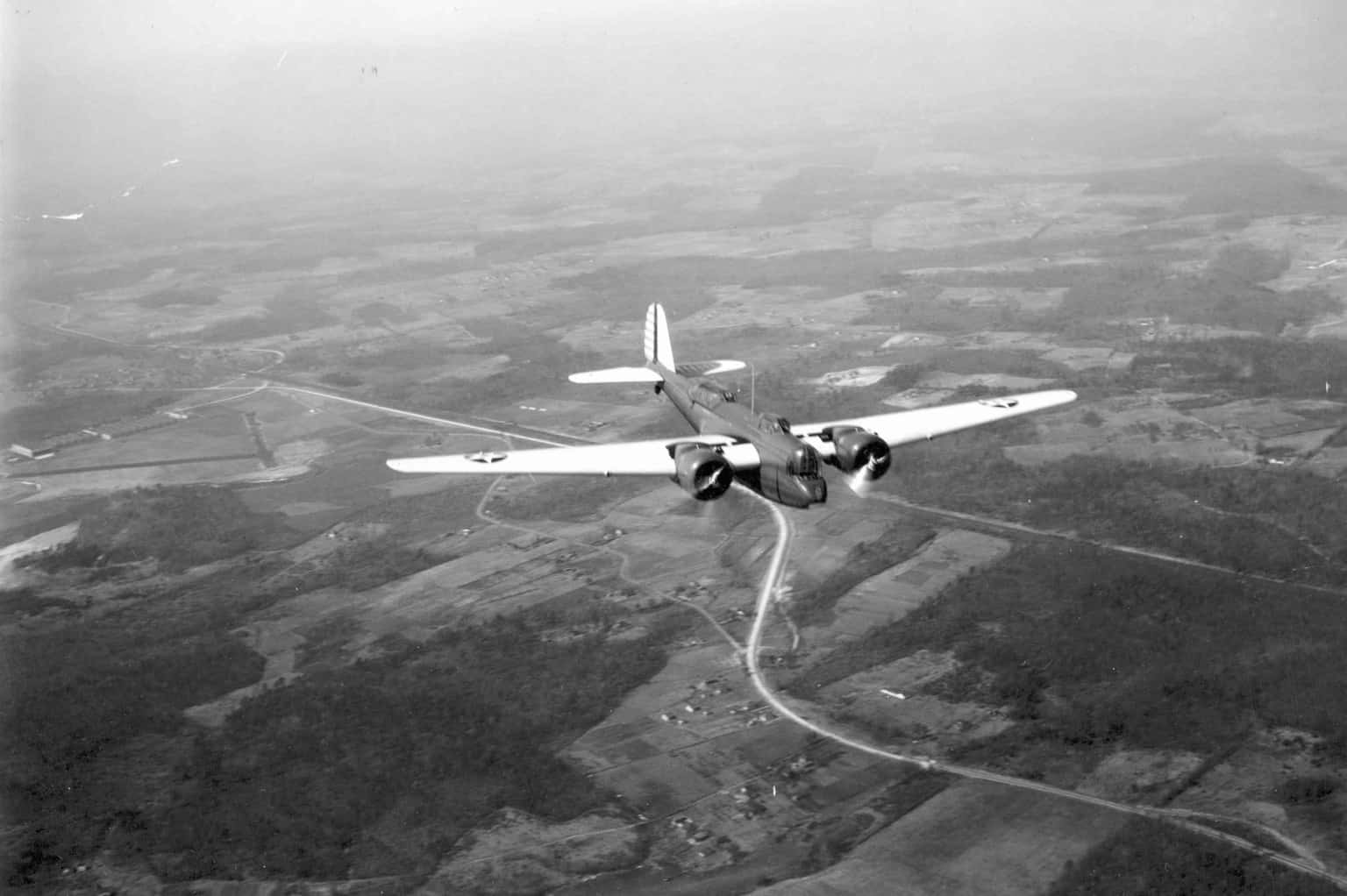 Martin B-10 - Martin B-10B in flight. Martin B-10 ? History, Technical Data & Photos ? AeroCorner