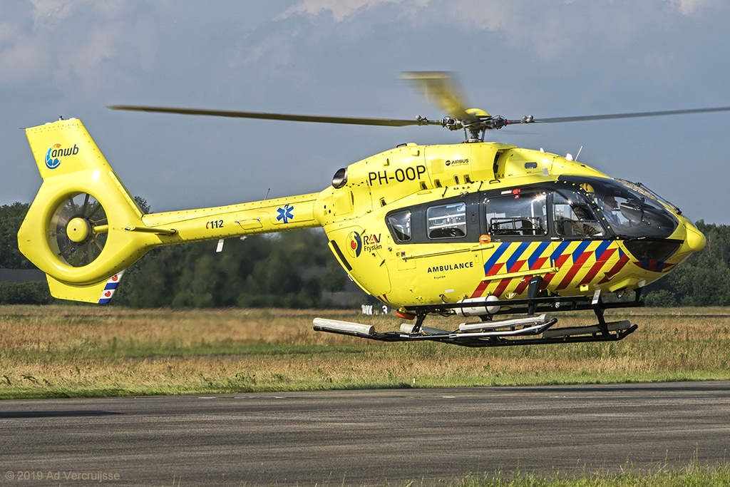 MBB/Kawasaki BK 117 - MBB-Kawasaki BK-117 &Eurocopter EC-145 & Airbus Helicopters H-145 photos