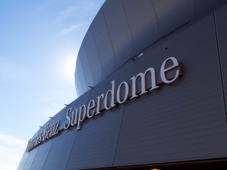 Mercedes-Benz Superdome image 2