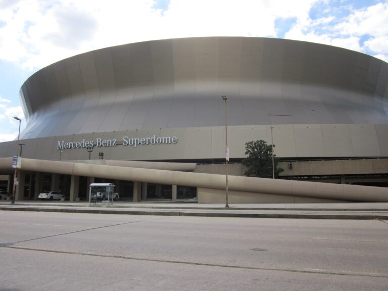 Mercedes-Benz Superdome image 4