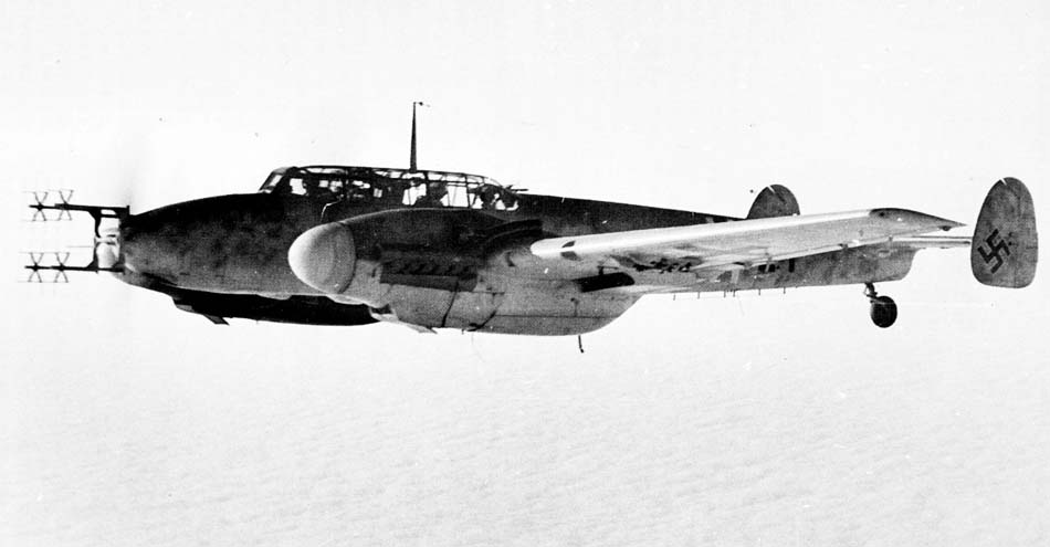 Messerschmitt Bf 110 clean flight side view