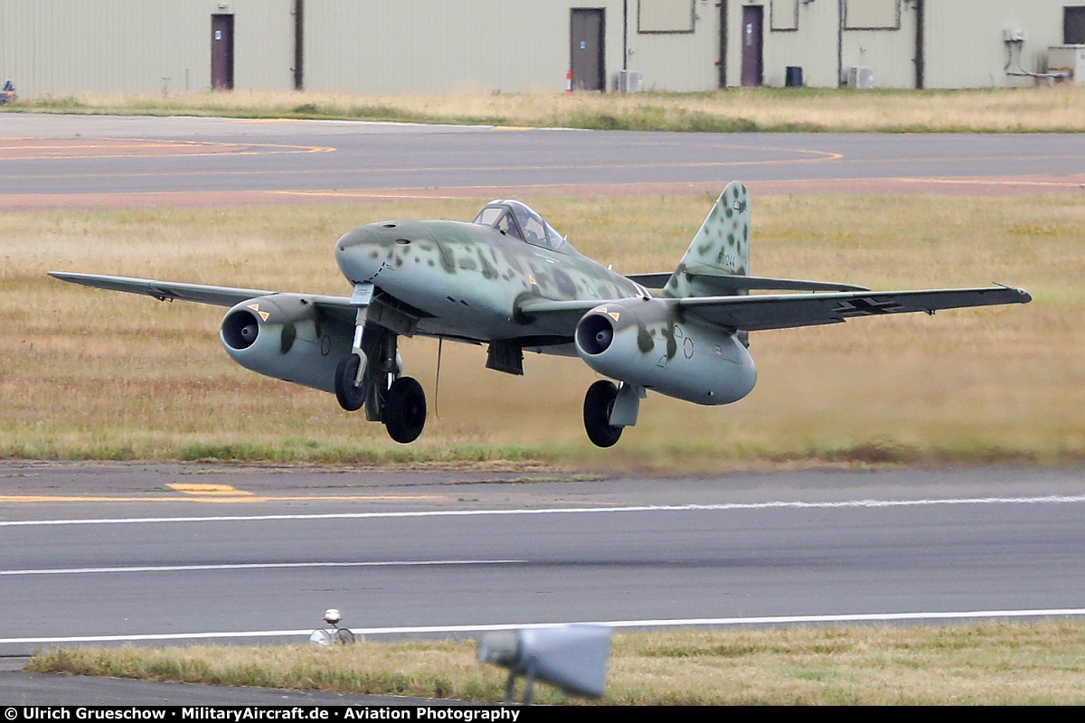 Messerschmitt Me 262 - Messerschmitt Me-262A-1C "Schwalbe" Photos: Messerschmitt Me-262 MilitaryAircraft.de - Aviation Photography