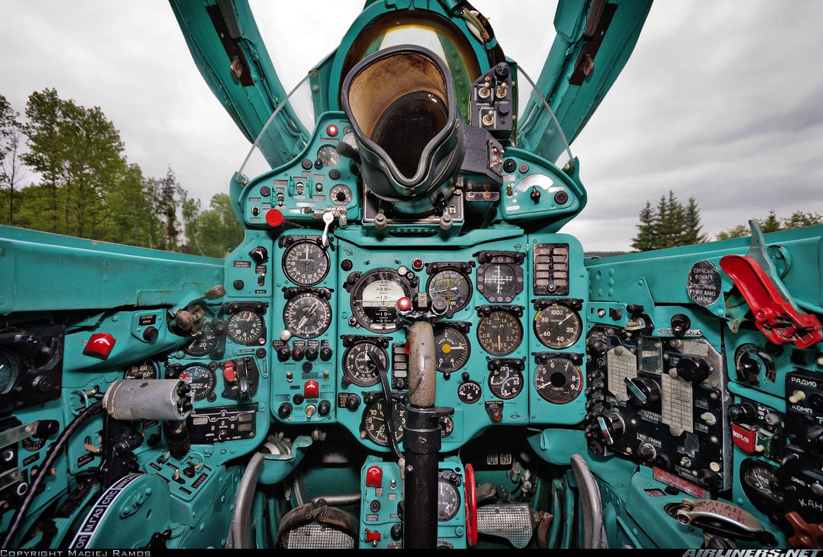 Mikoyan-Gurevich MiG-21 - Mikoyan-Gurevich MiG-21PF aircraft picture Jet Aircraft, Fighter