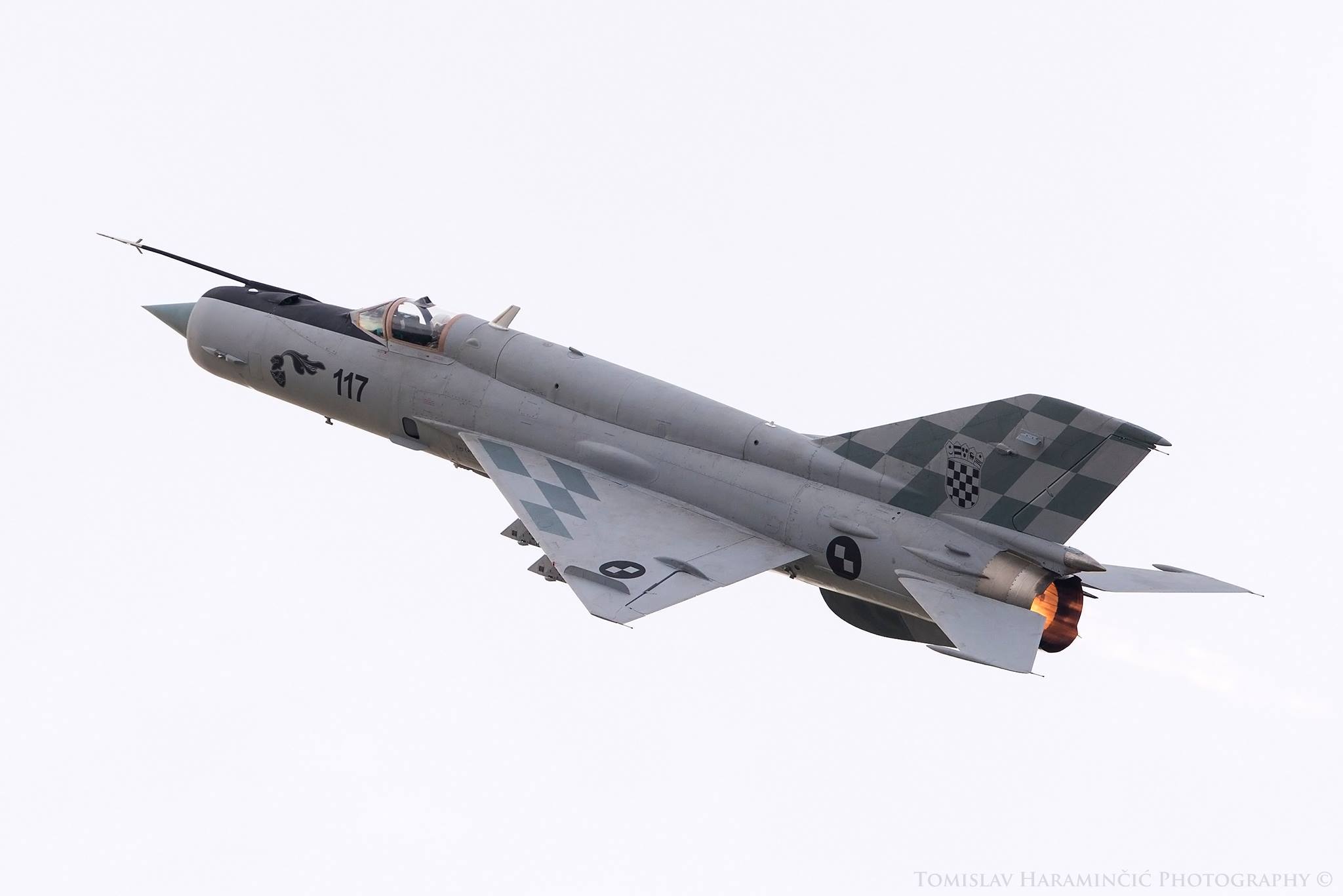 Mikoyan-Gurevich MiG-21 - Download Warplane Aircraft Jet Fighter Military Mikoyan-Gurevich MiG-21