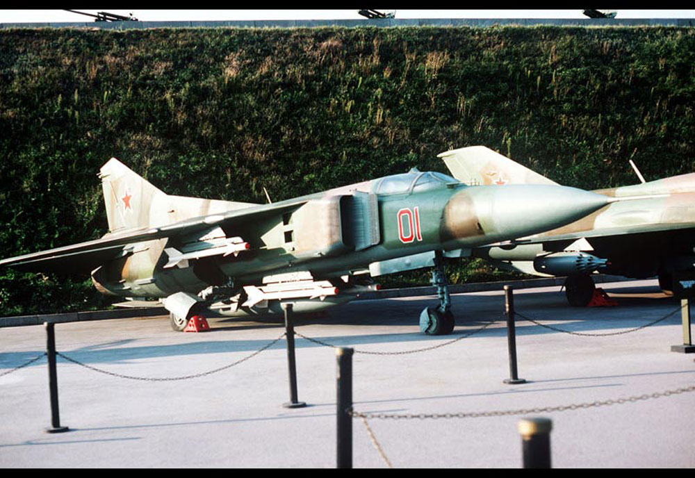 Mikoyan-Gurevich MiG-23 - Mikoyan-Gurevich MiG-23 (Flogger)
