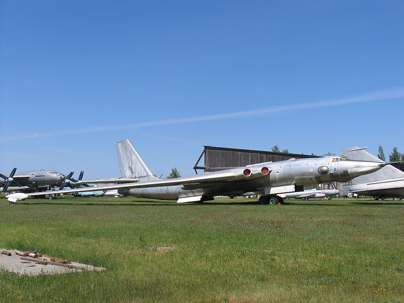 Myasishchev M-4 - Myasishchev M-4 Bison (3MD) expos? Myasishchev M-4 (OTAN : Bison)