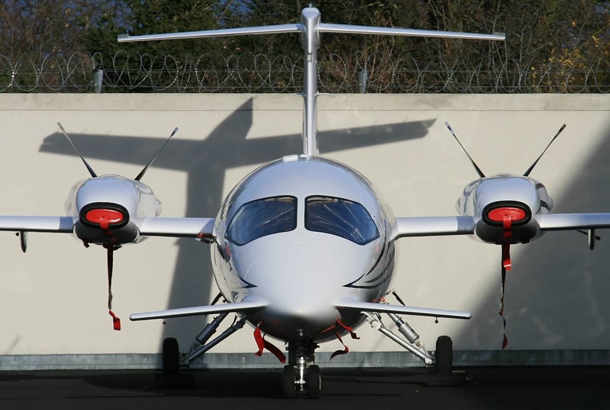 Piaggio P.180 Avanti - Piaggio P180 Avanti II - History, Technical Data & Photos - Aero Corner