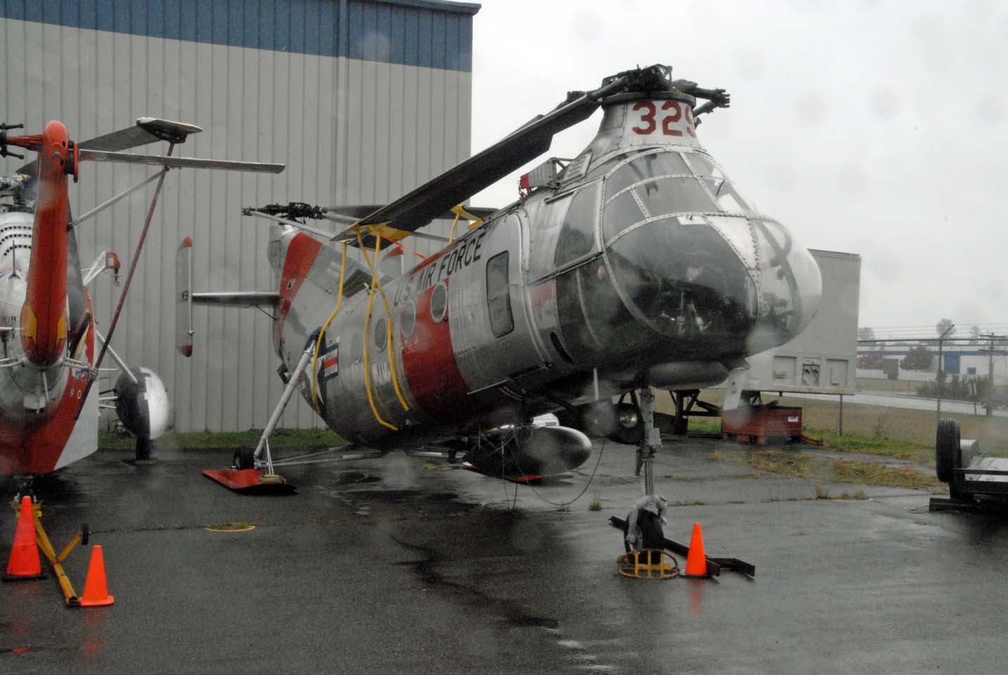 Piasecki H-21 Shawnee tandem-rotor helicopter at Everett
