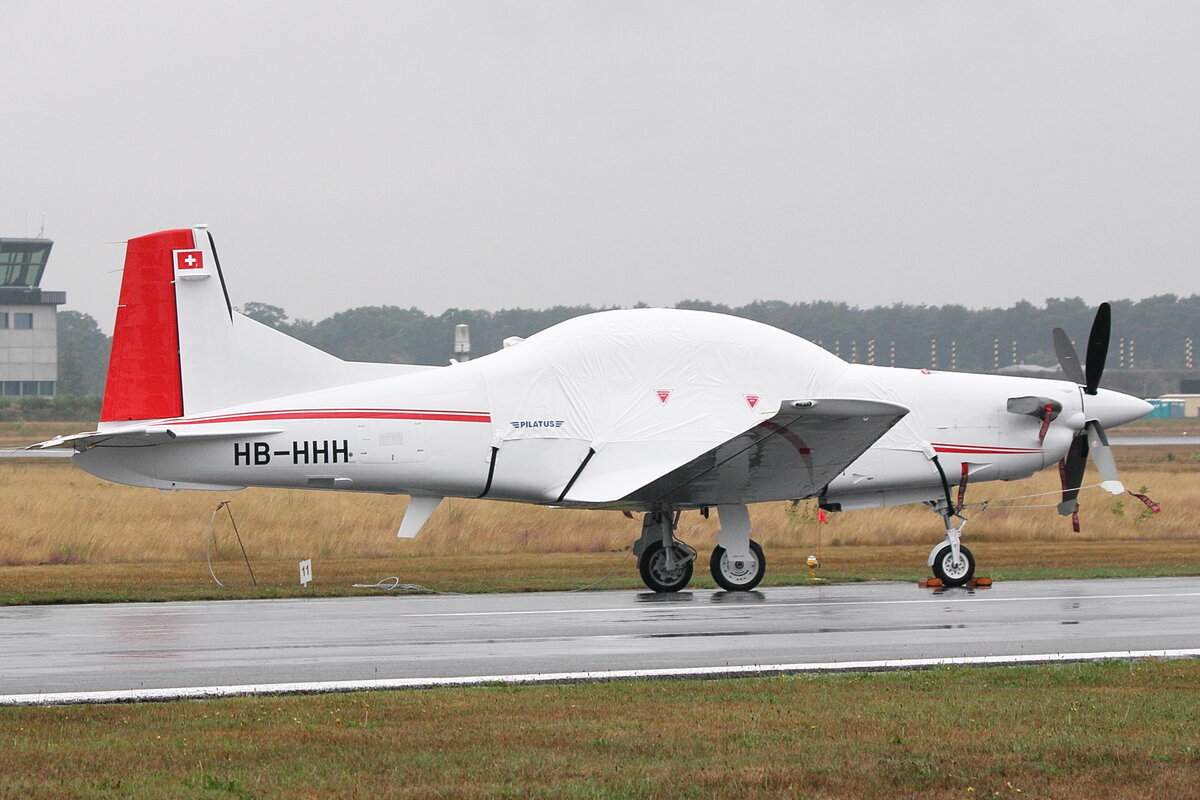 Pilatus PC-7 Mk II - Pilatus Aircraft, HB-HHH, Pilatus PC-7 Mk II. Kleine Brogel Airbase (BE