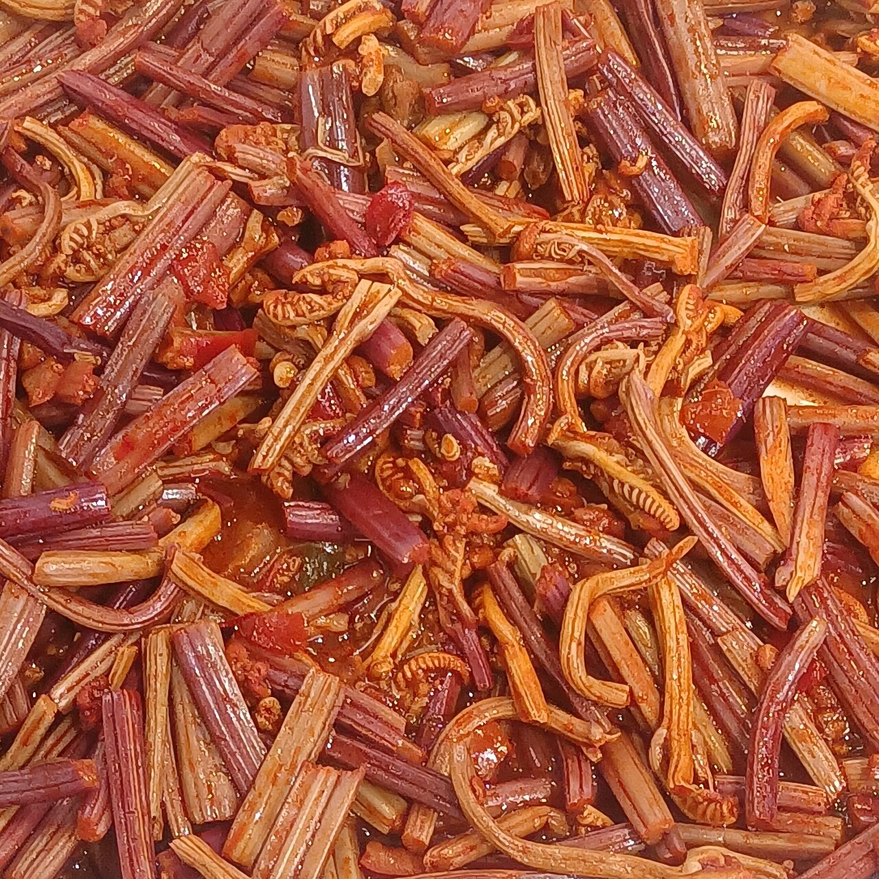 Dried bracken greens