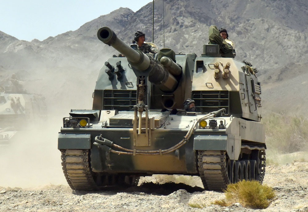 PLZ-05 military land vehicle image 1