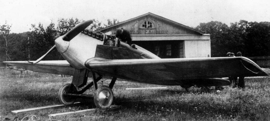 Polikarpov I-1 monoplane fighter side view