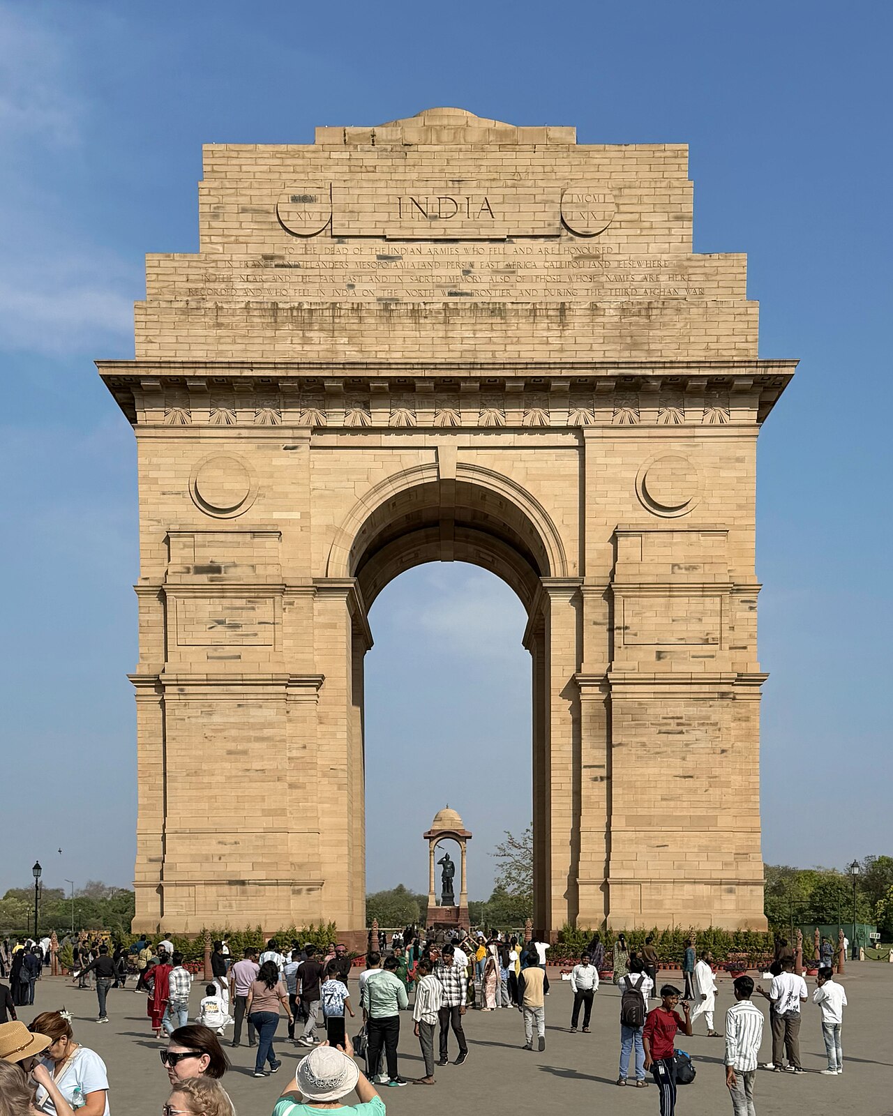 India Gate in New Delhi, shown as a national civic monument for India.