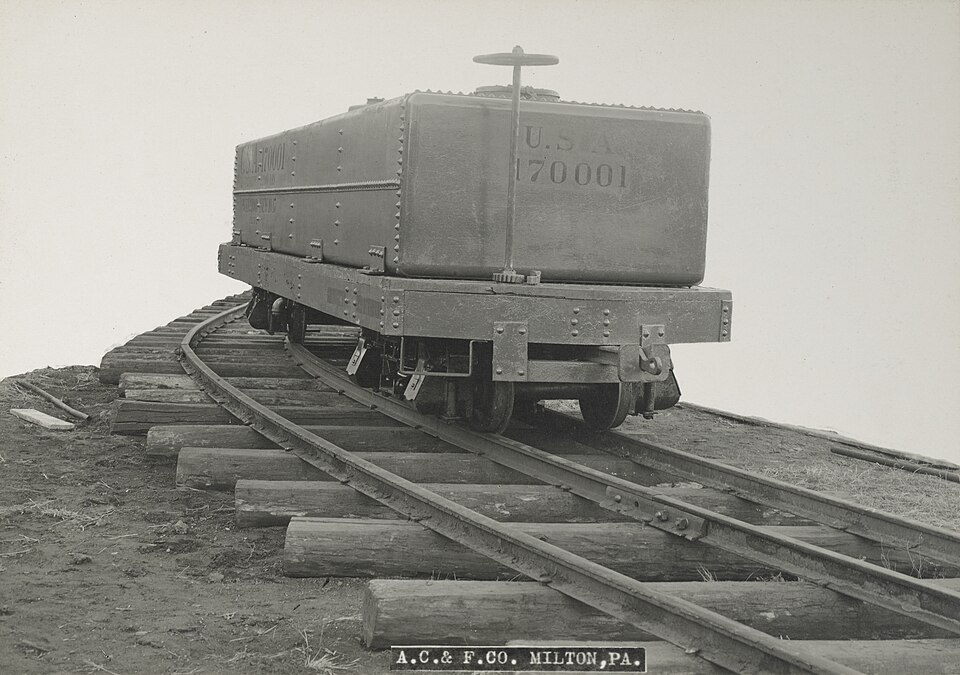 File:Military Administration - Transportation - Rail - Construction - 60 CM GAUGE TANK CAR - NARA - 45502045 (cropped).jpg for the POLIS manufacturer profile.