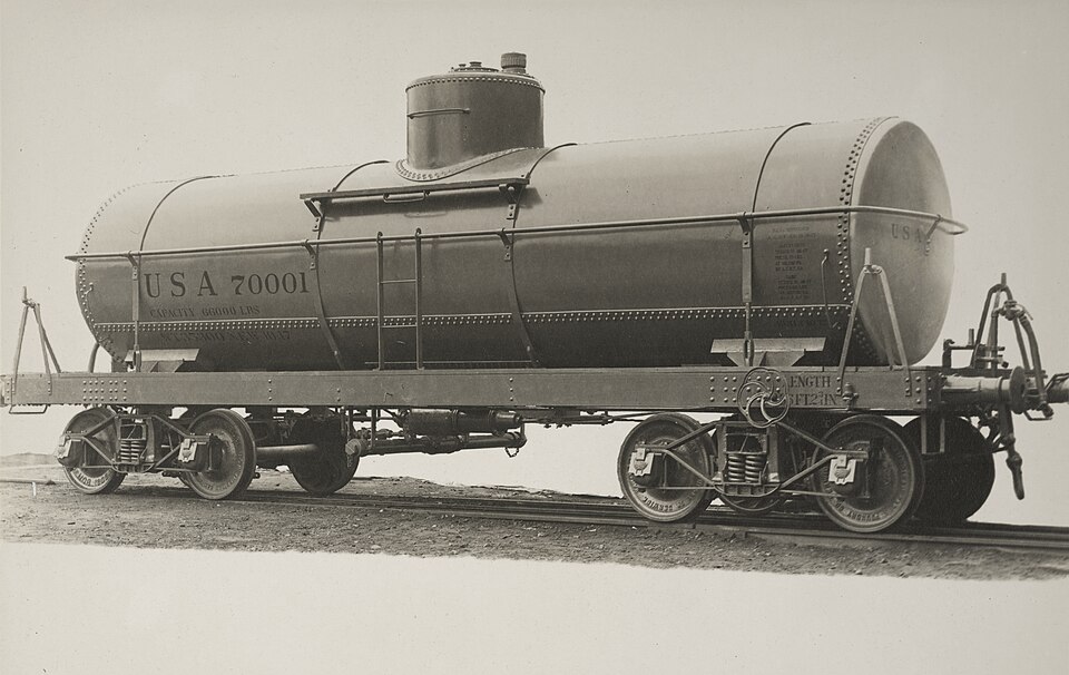 File:Military Administration - Transportation - Rail - Construction - STANDARD GAUGE TANK CAR FOR U.S. FORCES OVERSEAS - NARA - 45502225 (cropped).jpg for the POLIS manufacturer profile.