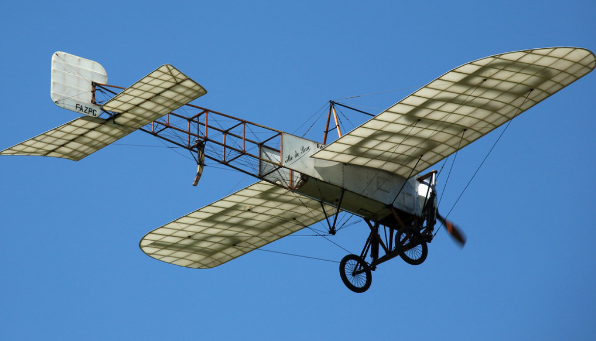 Aircrafttotal Encyclopedia.