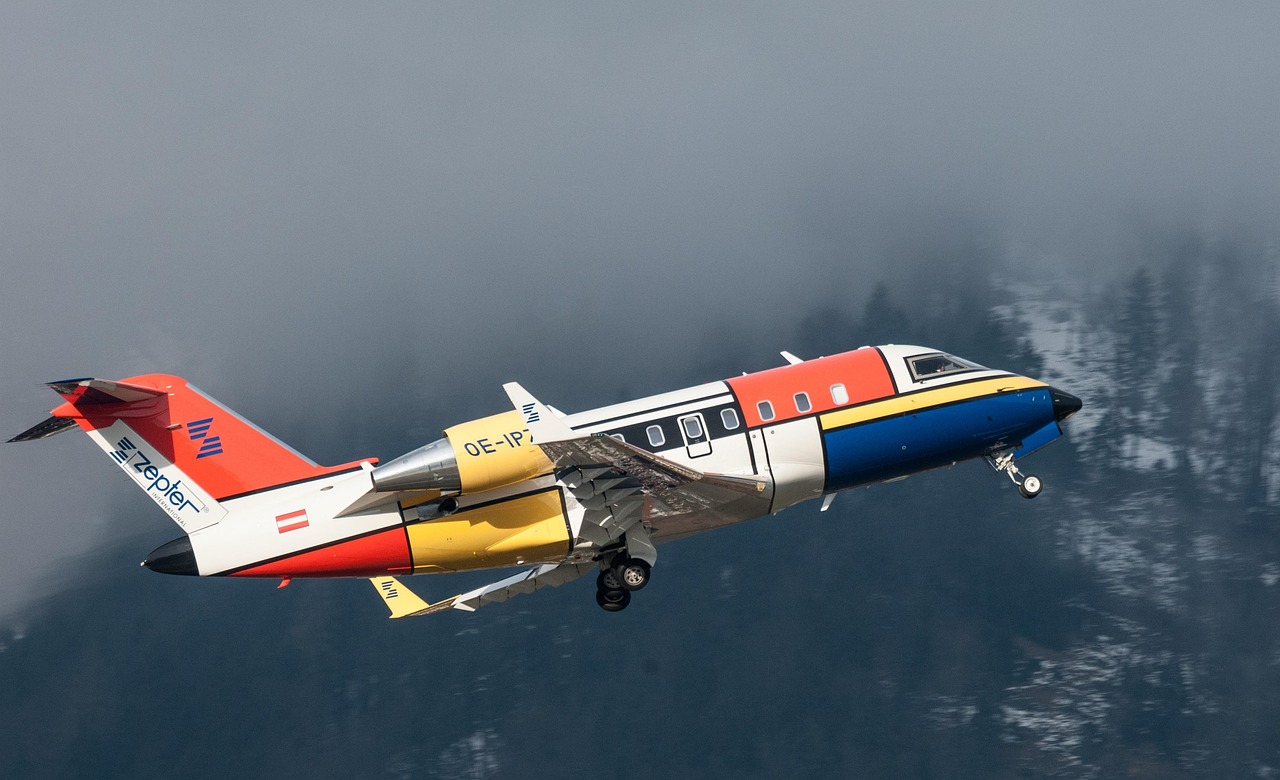 Canadair Challenger Aircraft - Free photo on Pixabay.